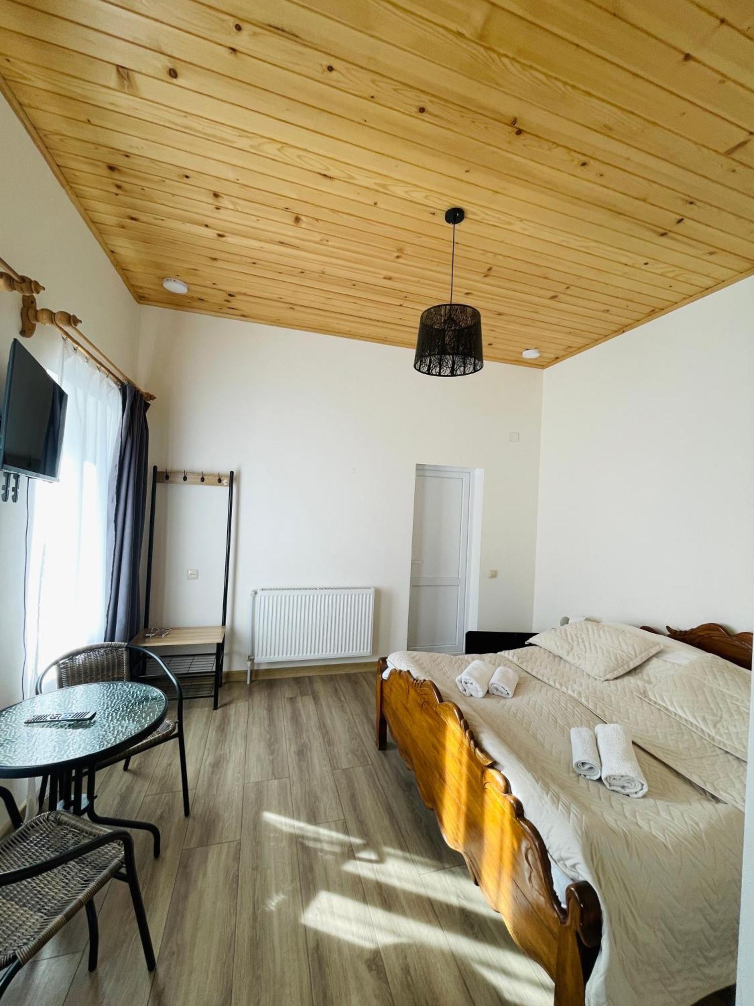 Mamuka Chartolani Guesthouse Μέστια Εξωτερικό φωτογραφία